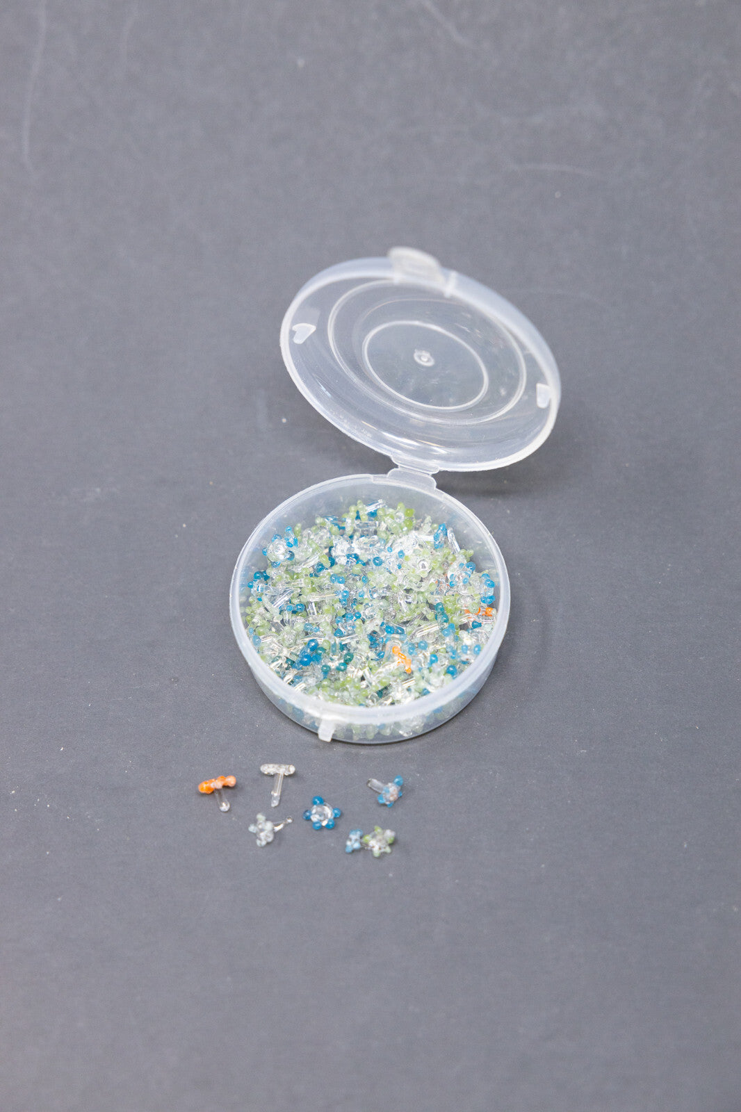 200 Count | Top Quality Daisy Glass Pipe Screens Filter 6Mm-9Mm Assorted Colors