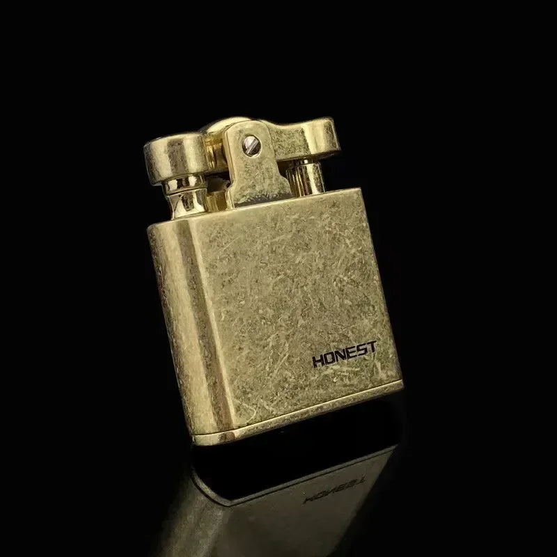 RETRO WINDPROOF BRASS CIGAR LIGHTER – LUXURY METAL SMOKING ACCESSORY