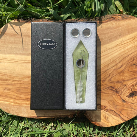 Handmade Green Jade Gemstone Smoking Crystal Pipe Hand Spoon Tobacco Smoke Bowl