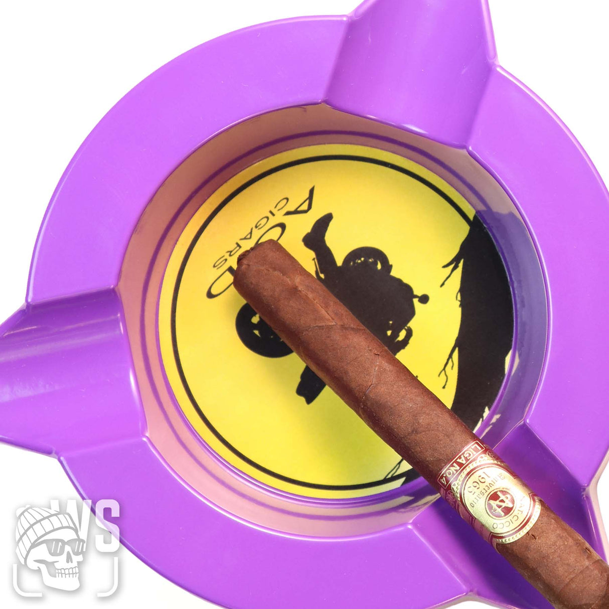 Acid cigars hardened polymer cigar ashtray with four rests cigar ashtray