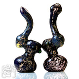 GLASS BUBBLER WITH TEXTURED NAILHEAD DESIGN