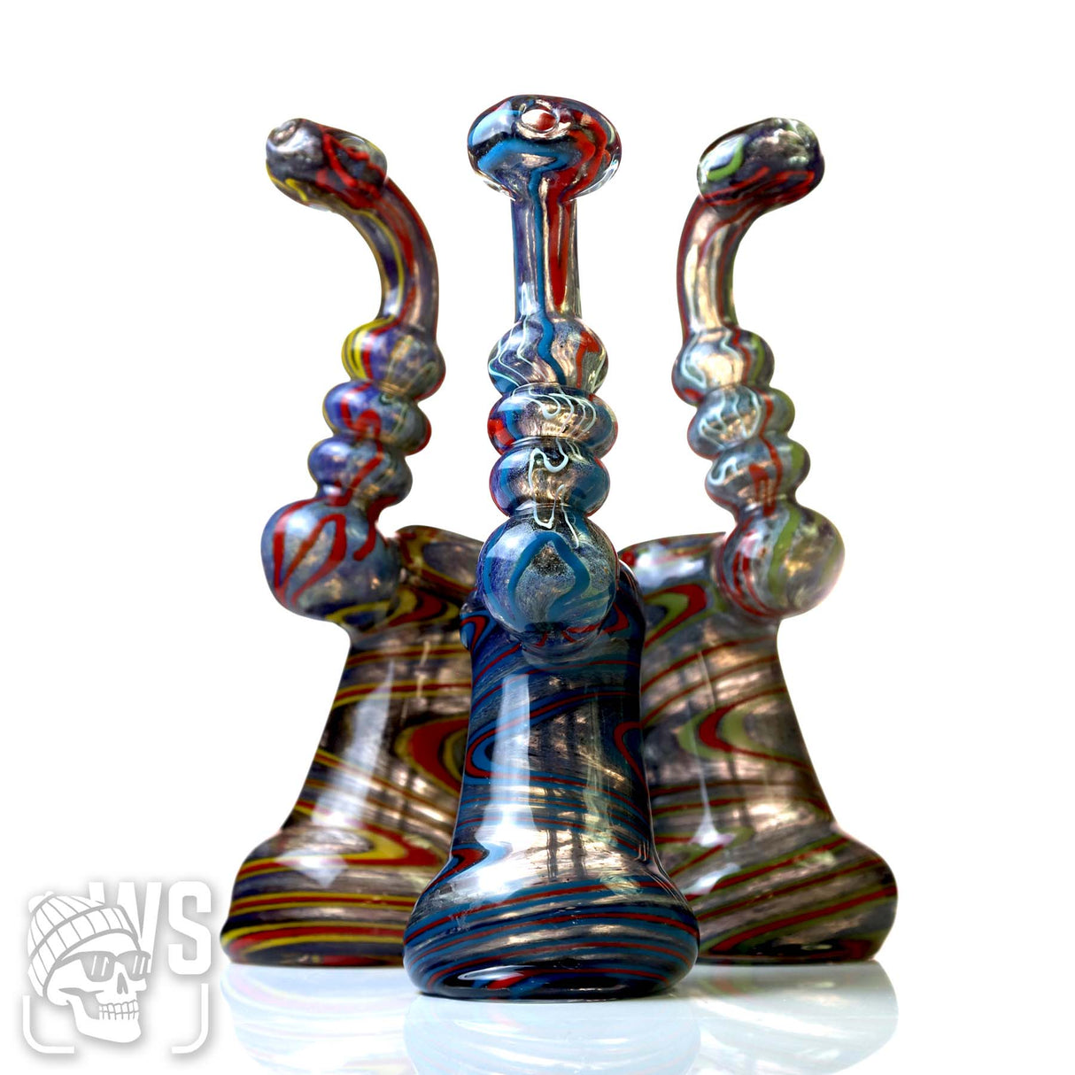 GLASS BUBBLER WITH SWIRLED PATTERN DESIGN